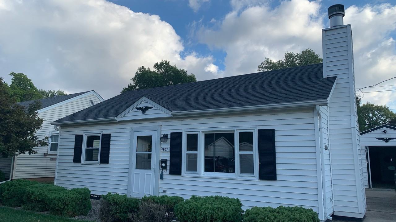 907 E Emerson St #NA - Photo 2 of 16