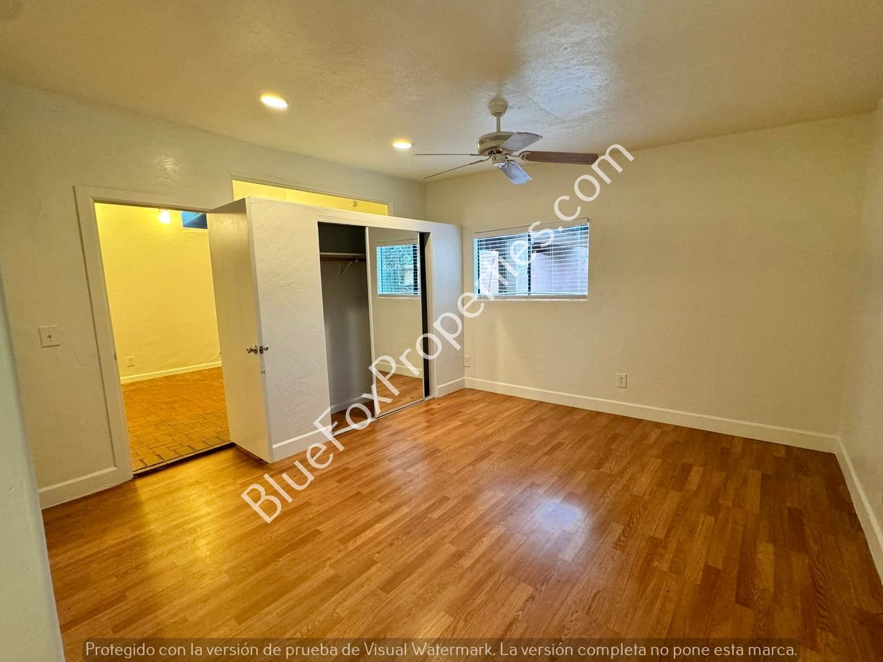 3318 E Bellevue St - Photo 3 of 16