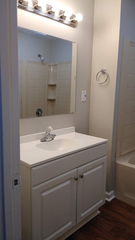 179 N Sylvan Ave #179 - Photo 3 of 5