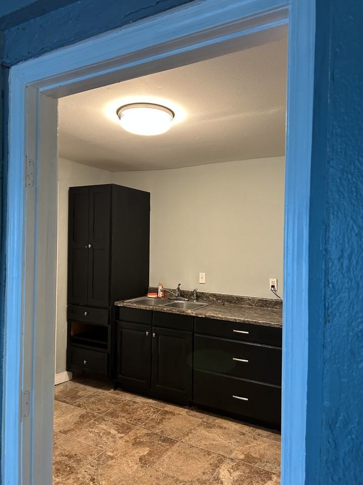 3661 Canonicus St #NA - Photo 3 of 4