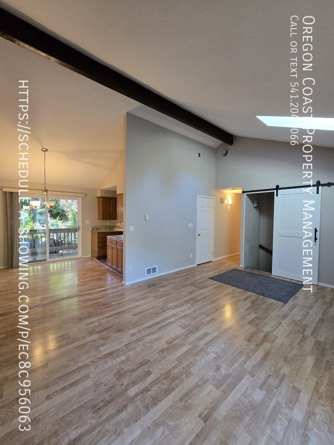 2416 Nw Edenview Way - Photo 2 of 25