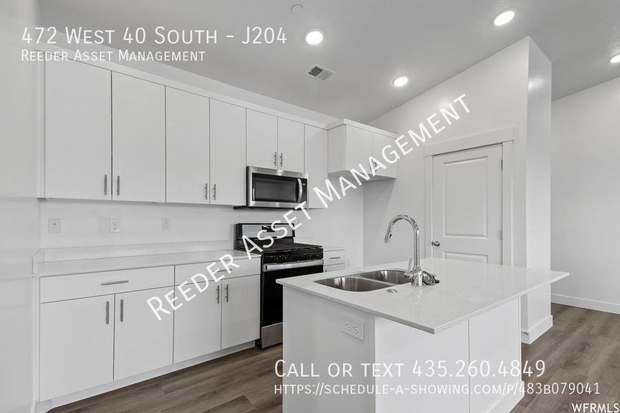 472 W 40 S #J204 - Photo 2 of 14