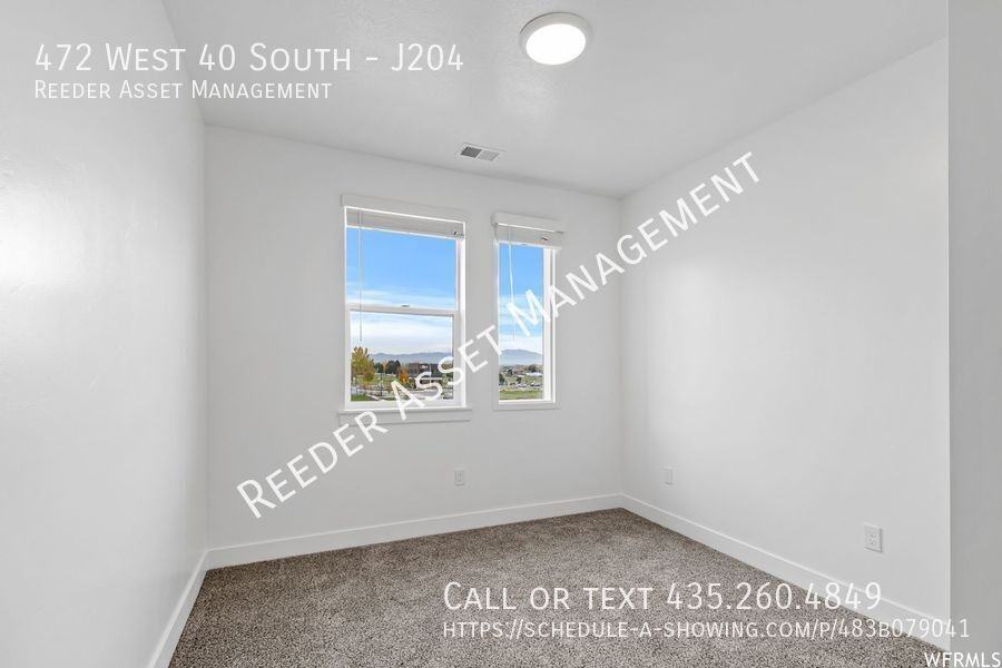 472 W 40 S #J204 - Photo 7 of 14