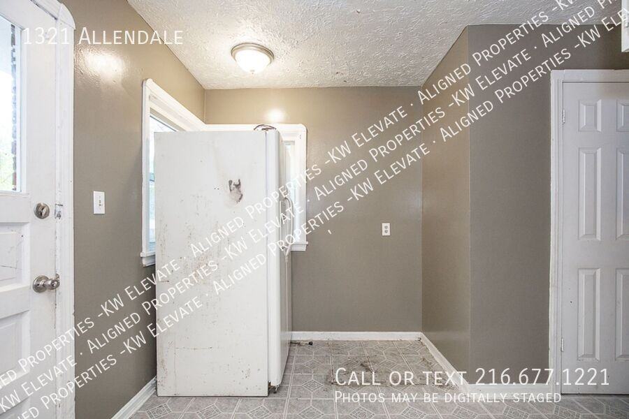 1321 Allendale Ave - Photo 2 of 14