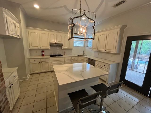 633 Wendover Way - Photo 2 of 25