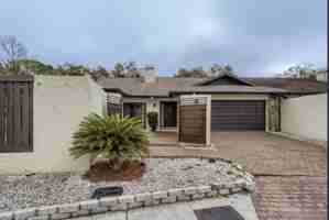 featured image of 5018 Paloma Dr
