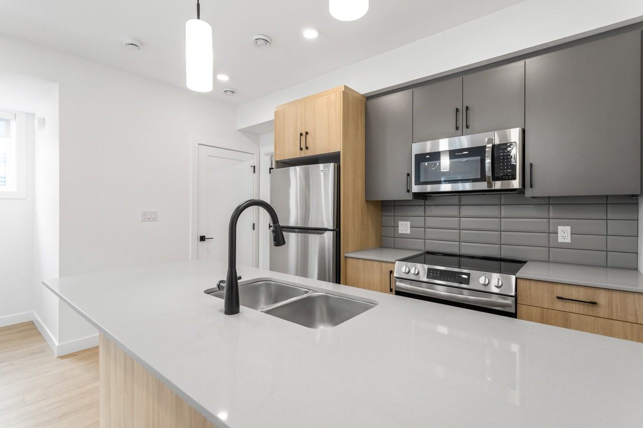 9801 153 St Nw Bsmt #9801BS1 - Photo 2 of 20