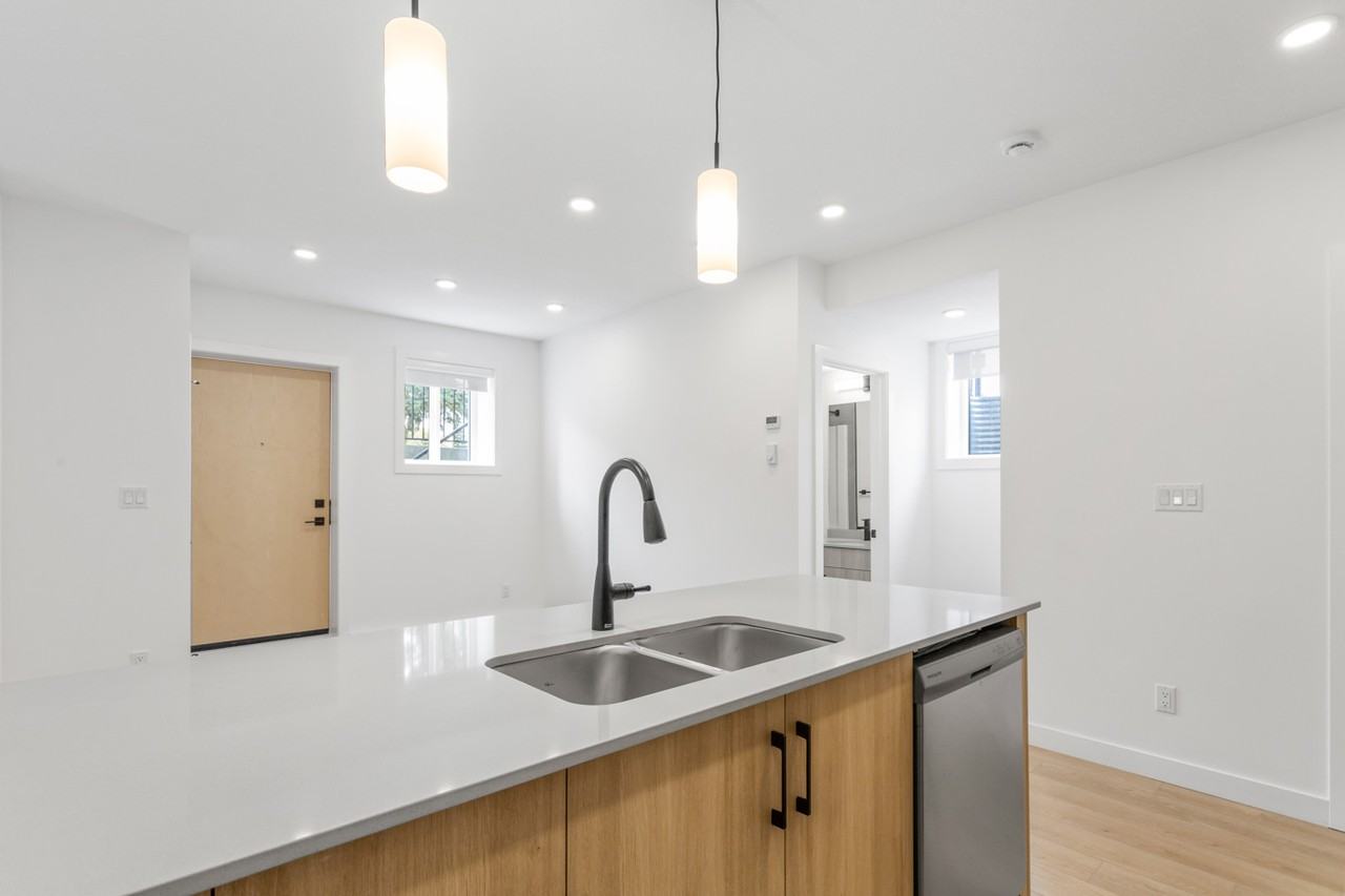 15228 98 Ave Nw Bsmt #BS2 - Photo 2 of 21