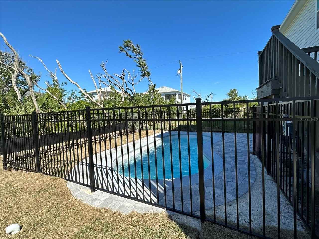 37 Atlantic Drive - Photo 3 of 23