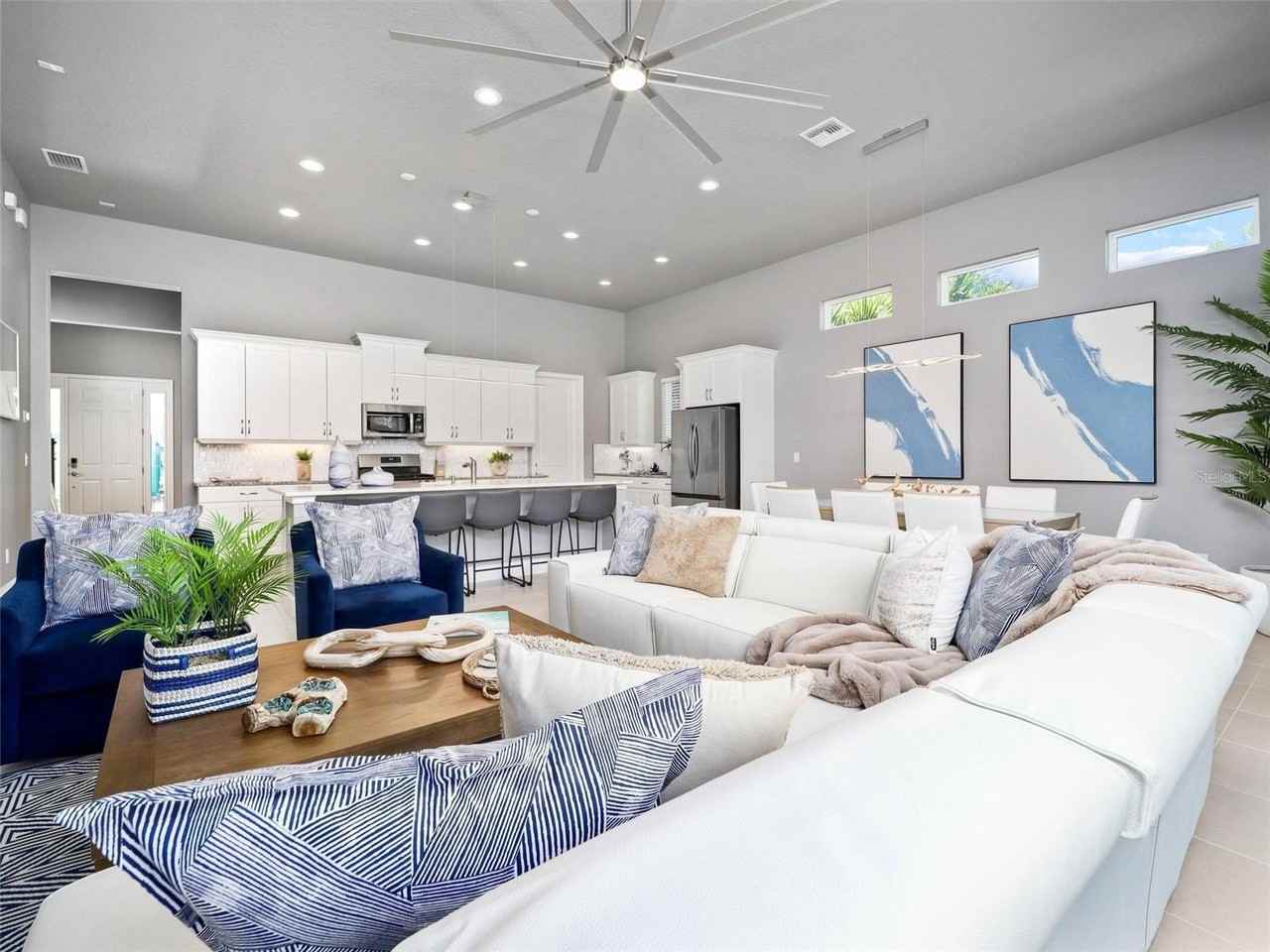 55 Atlantic Dr - Photo 5 of 50