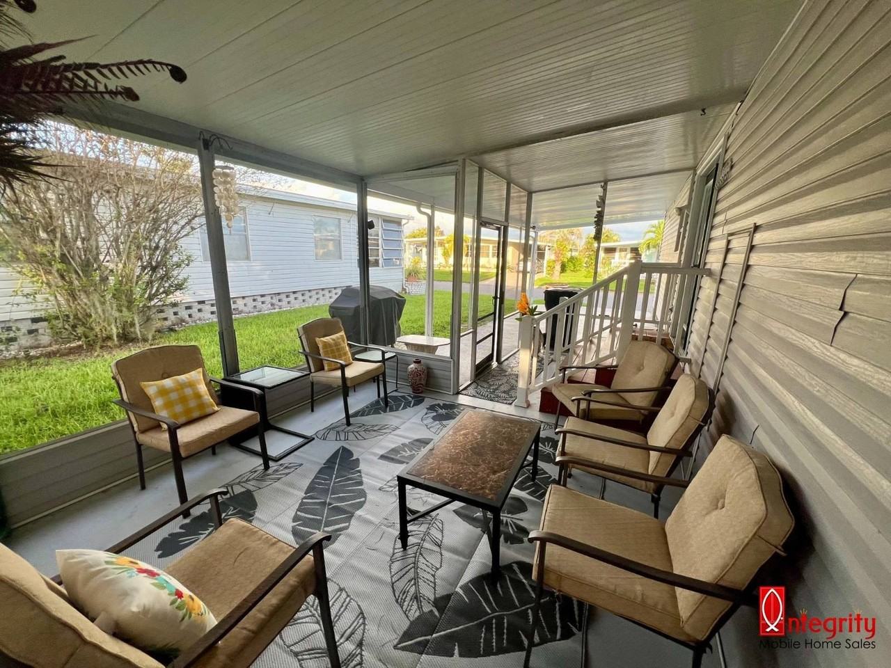 4011 Countryside Drive - Photo 4 of 37