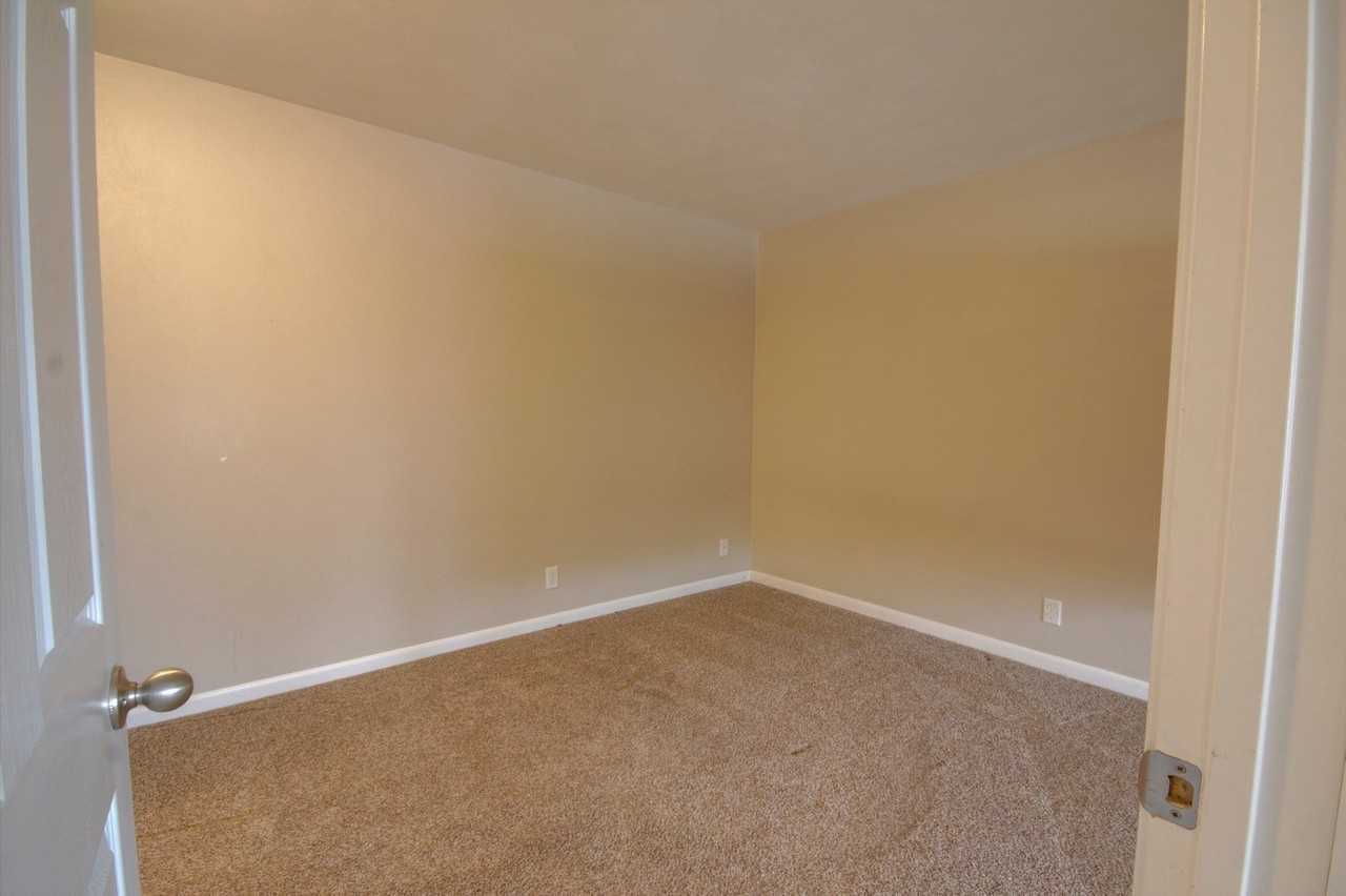 Homewood East Apartments - Photo 5 of 12