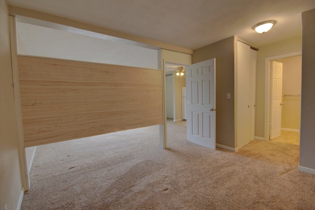 Homewood East Apartments - Photo 7 of 12