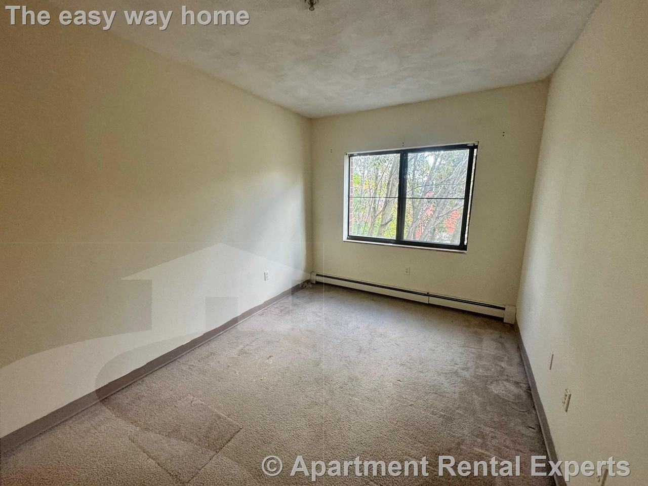 373 Highland Ave #302 - Photo 6 of 11