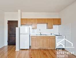 featured image of 1050 W George St #206