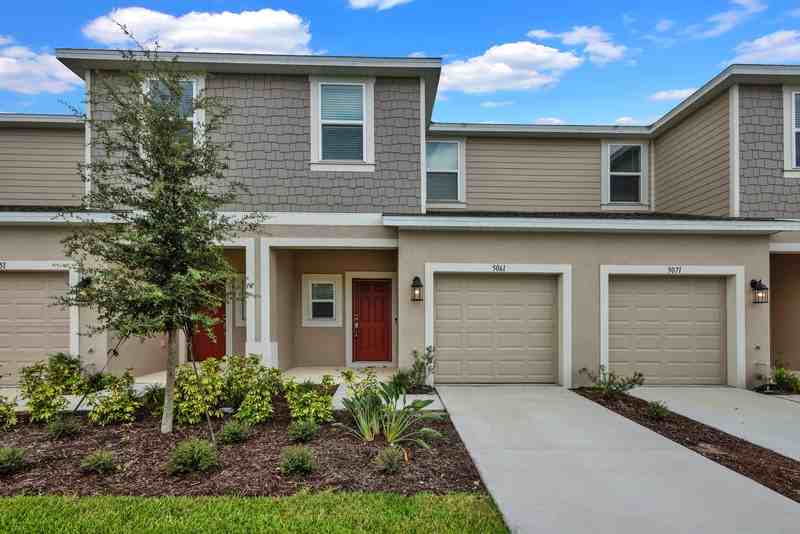 5061 Spangle Dr - Photo 2 of 50