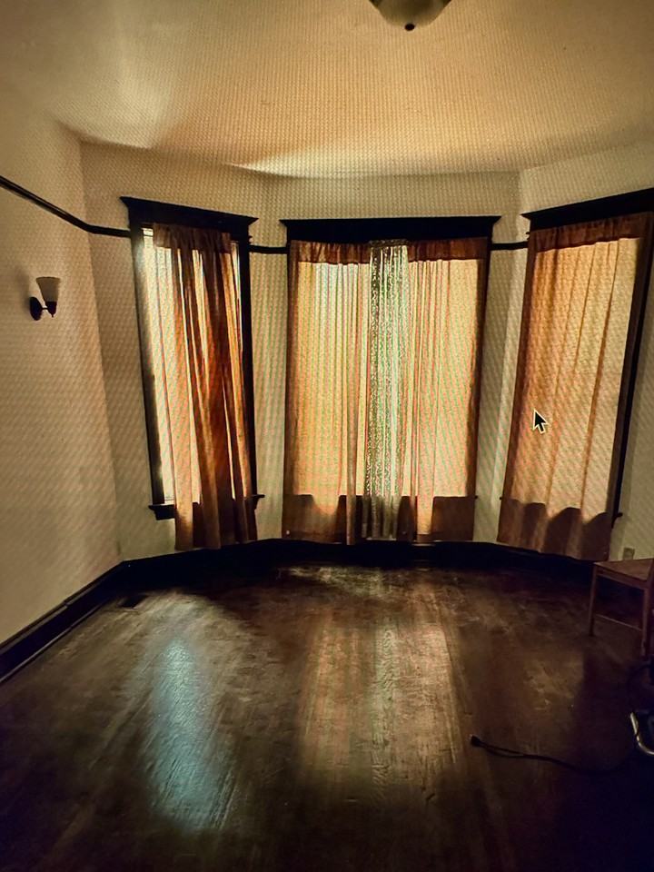 129 N Kildare Ave #2F - Photo 3 of 3