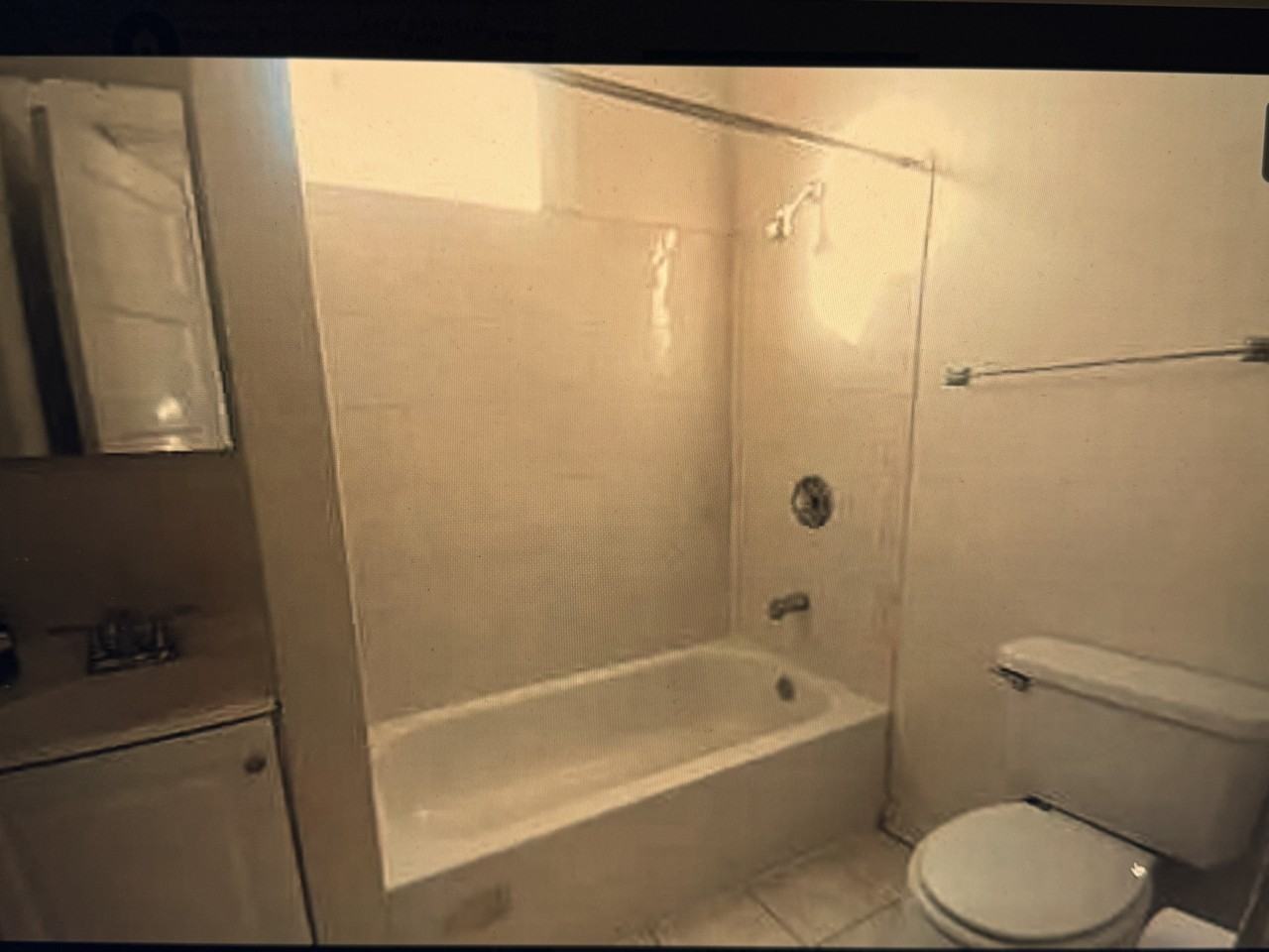 3425 W Monroe St #2F - Photo 3 of 4