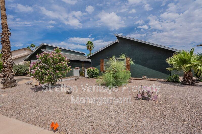 1332 W Medina Ave - Photo 2 of 50