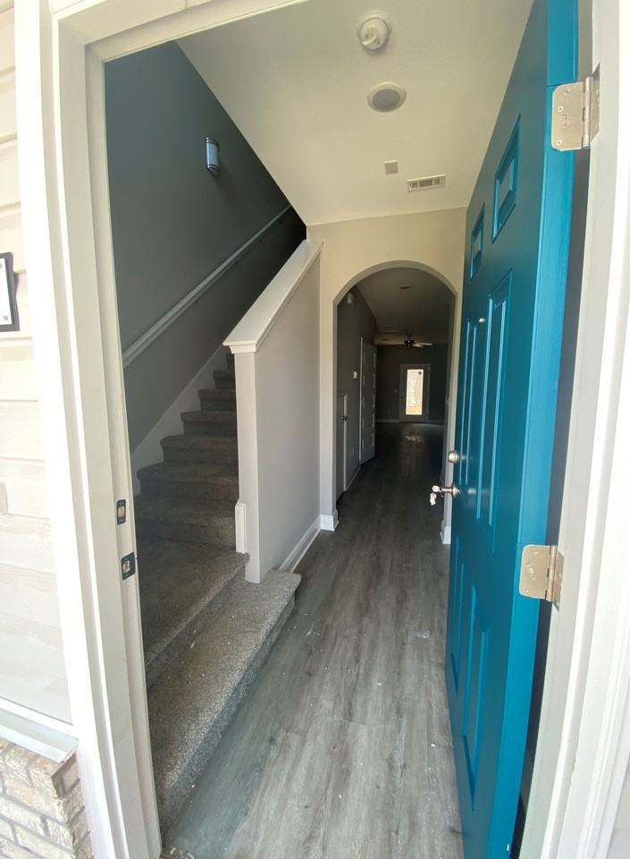 965 Skylark Rd - Photo 2 of 29