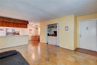 910 Duncan Ln - Photo 1 of 1