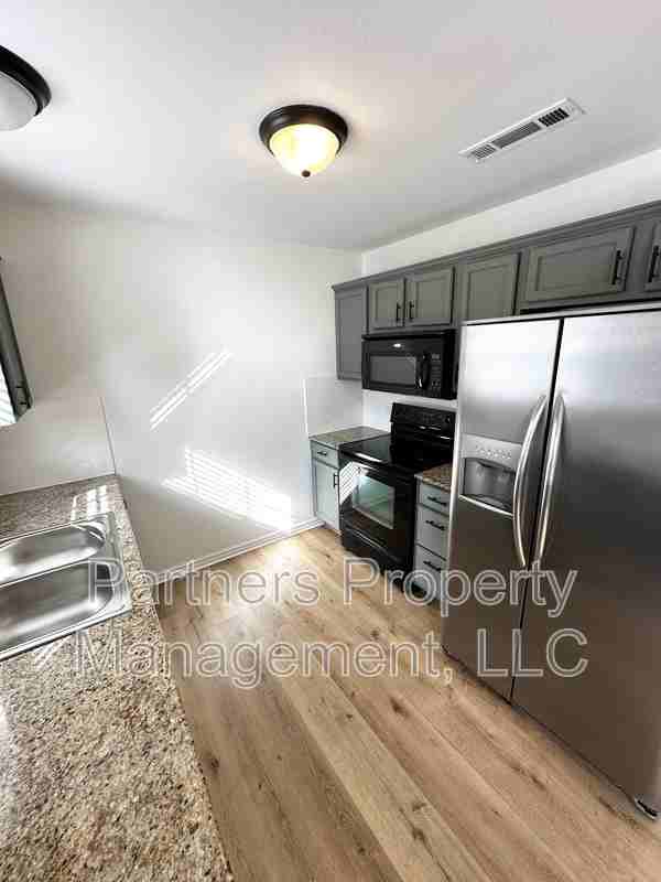 12267 Rambling Rose Way - Photo 5 of 20