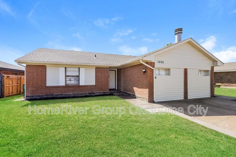 1200 Sw 77th Pl - Photo 3 of 21