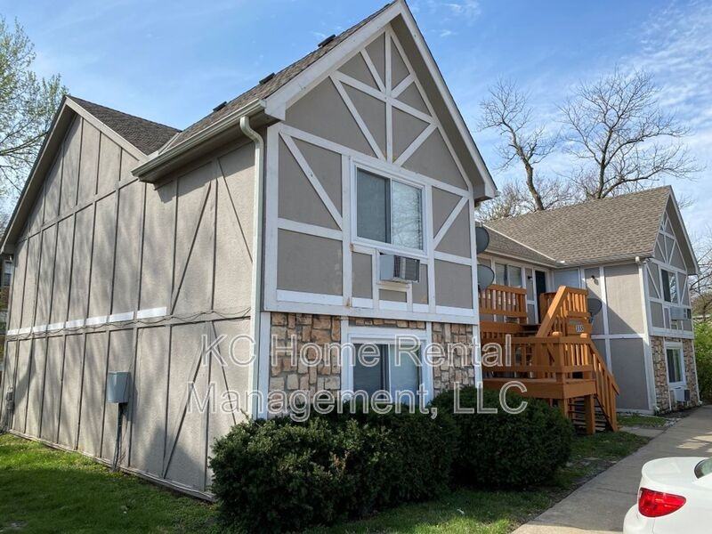 555 N Somerset Ter #E - Photo 2 of 17