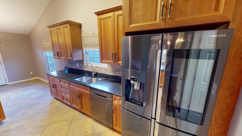 1466 Michael Dr - Photo 2 of 15