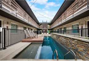 featured image of 4211 San Jacinto St