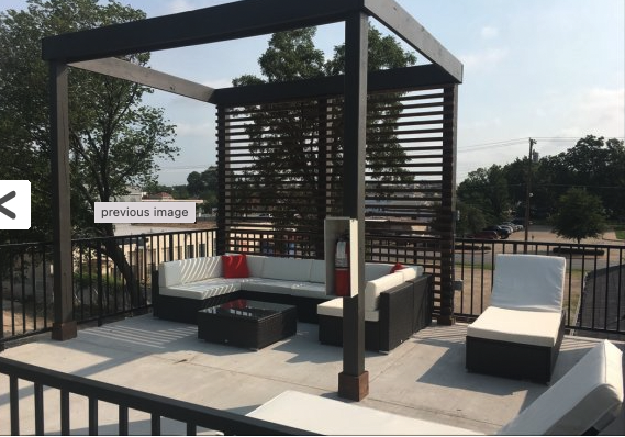 Vintage - Photo 2 of 5