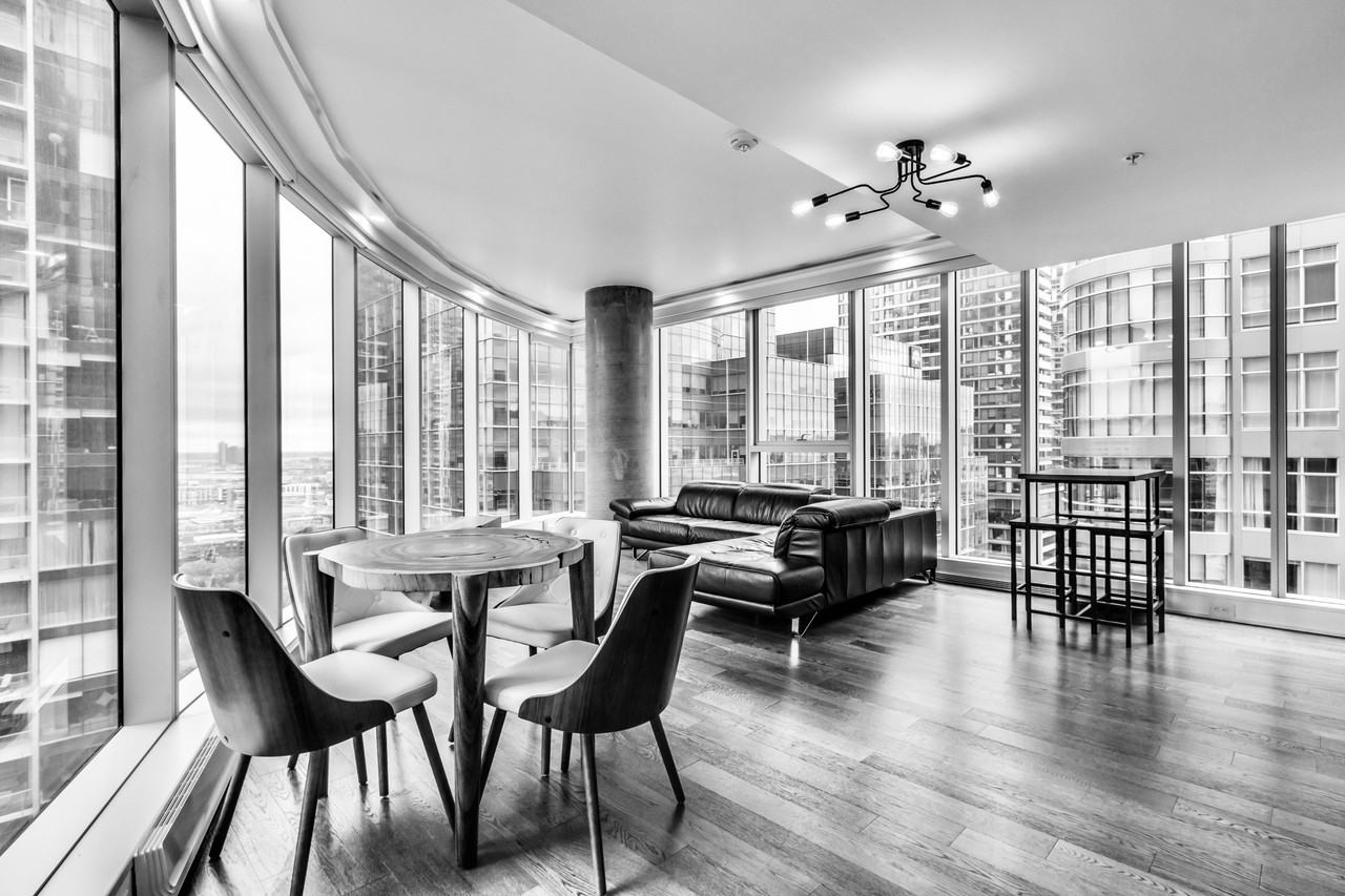 1155 Rue de la Montagne #1406