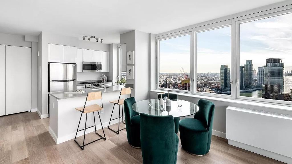 Center Blvd #3515 - Photo 4 of 14