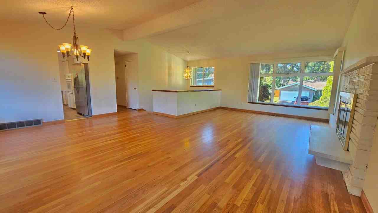 5232 122nd Pl Se - Photo 2 of 23