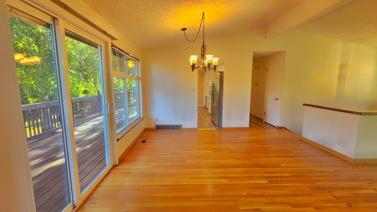 5232 122nd Pl Se - Photo 3 of 23