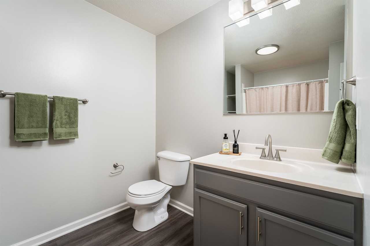 Haverford Place - Photo 6 of 32