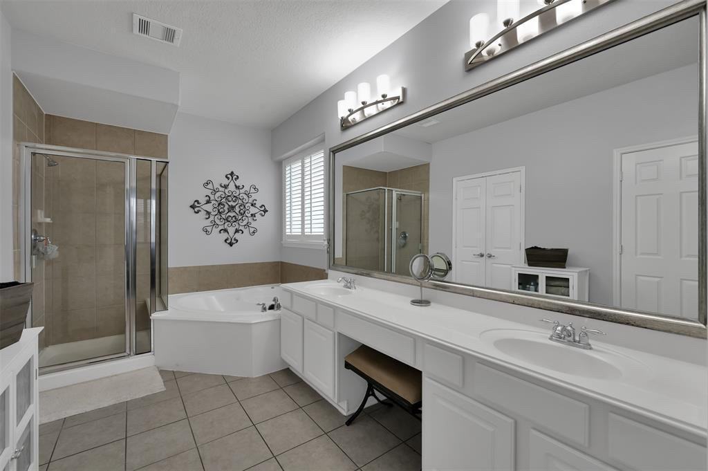 25023 Knob Pines Ct - Photo 3 of 6