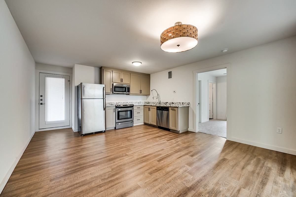 San Jacinto Apartments - Photo 5 of 77