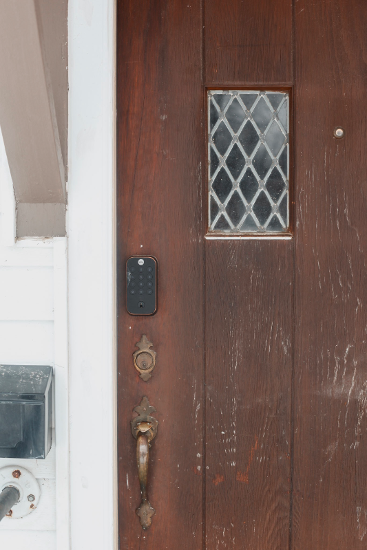 307 W 1st St - Photo 6 of 10