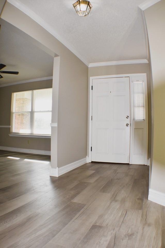 10439 Inverness Dr #NA - Photo 4 of 37