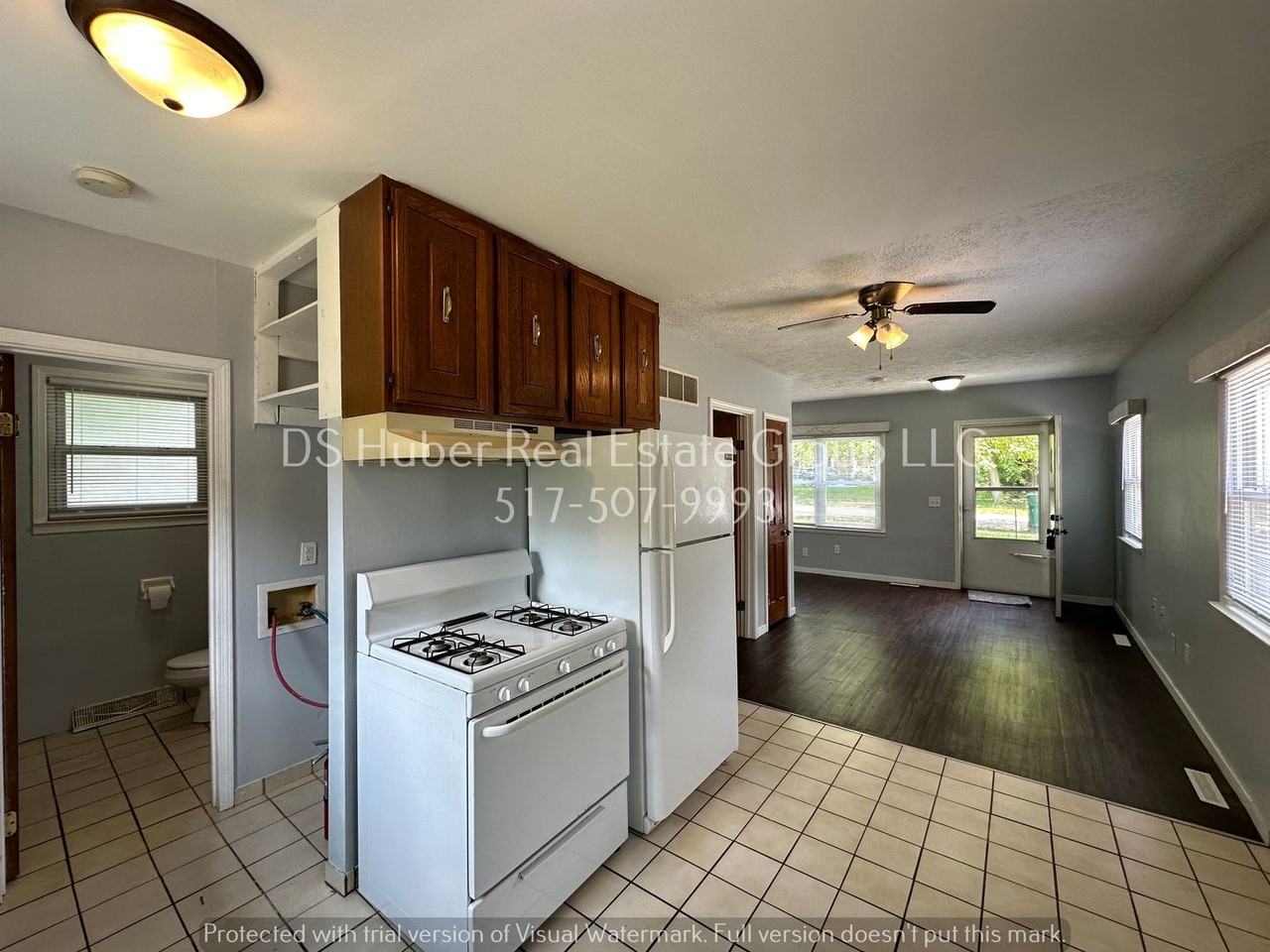 307 Astor Ave - Photo 5 of 13