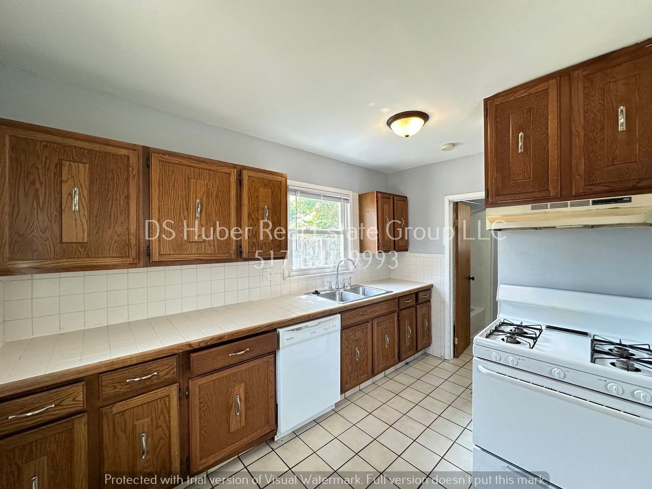 307 Astor Ave - Photo 6 of 13