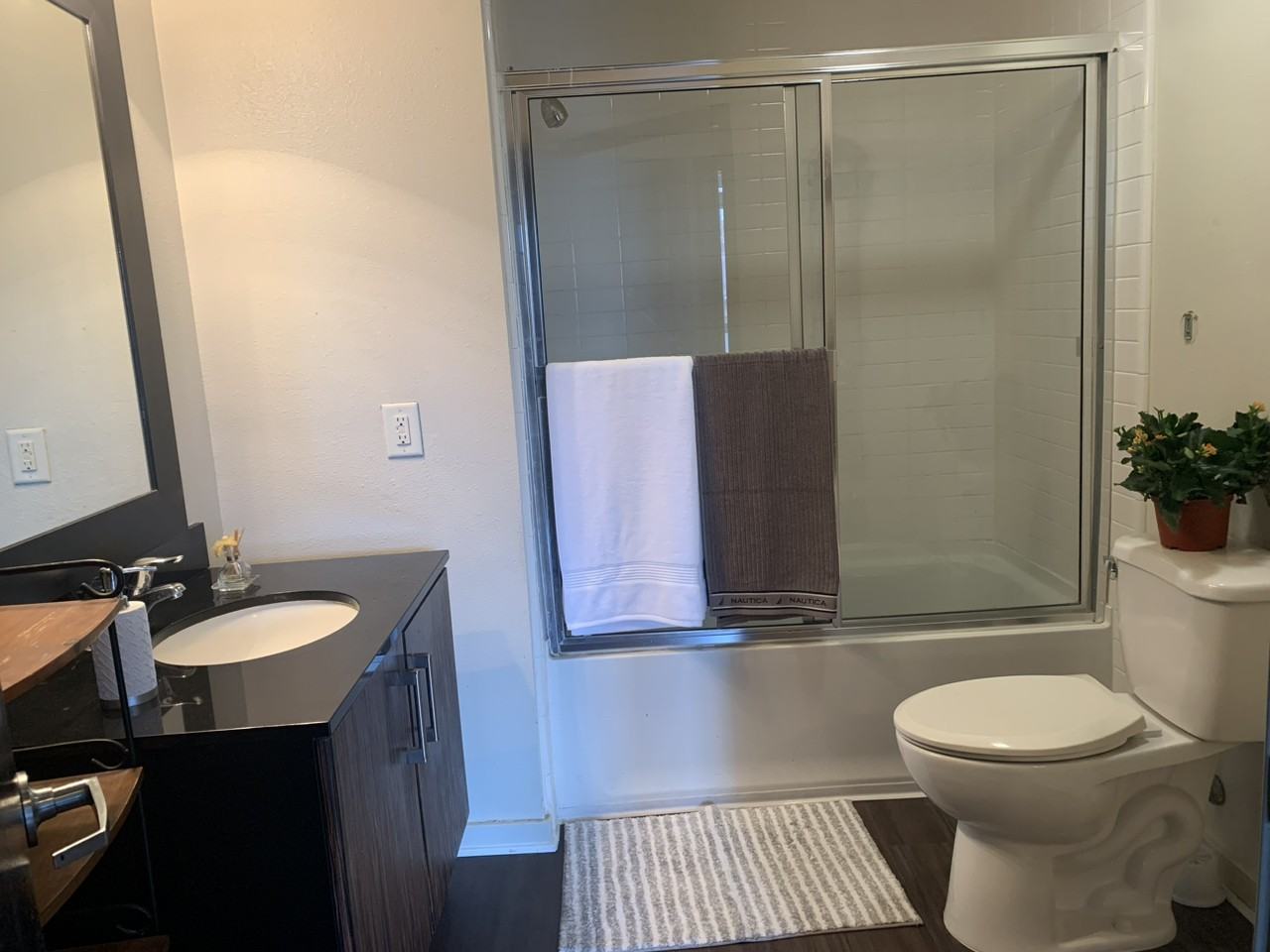 W Sunset Blvd - Photo 3 of 22