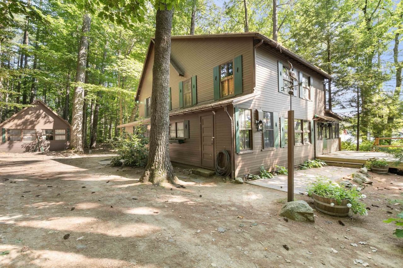 24 Alvord Rd - Photo 3 of 40