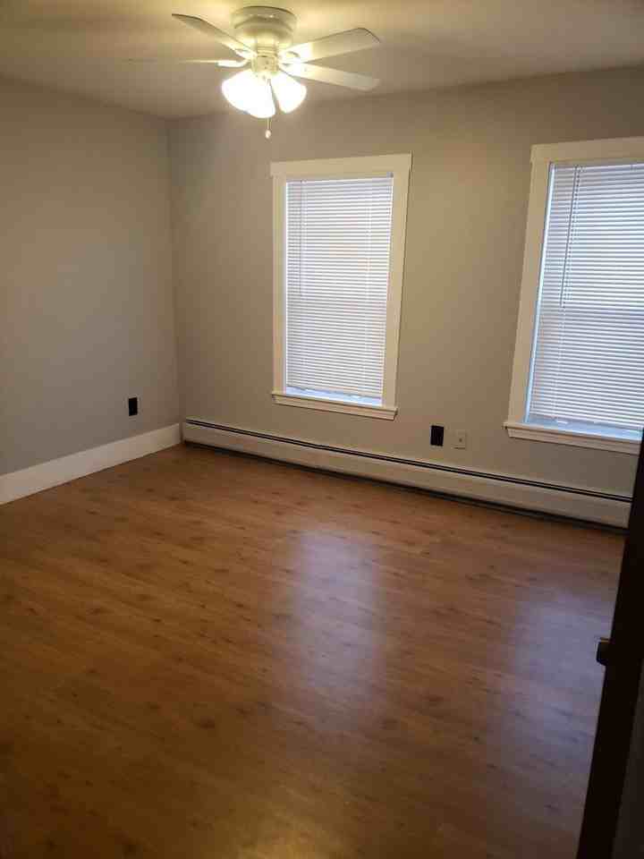 4 King's Court - Photo 3 of 9