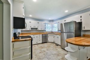 featured image of 525 Mcclain Rd