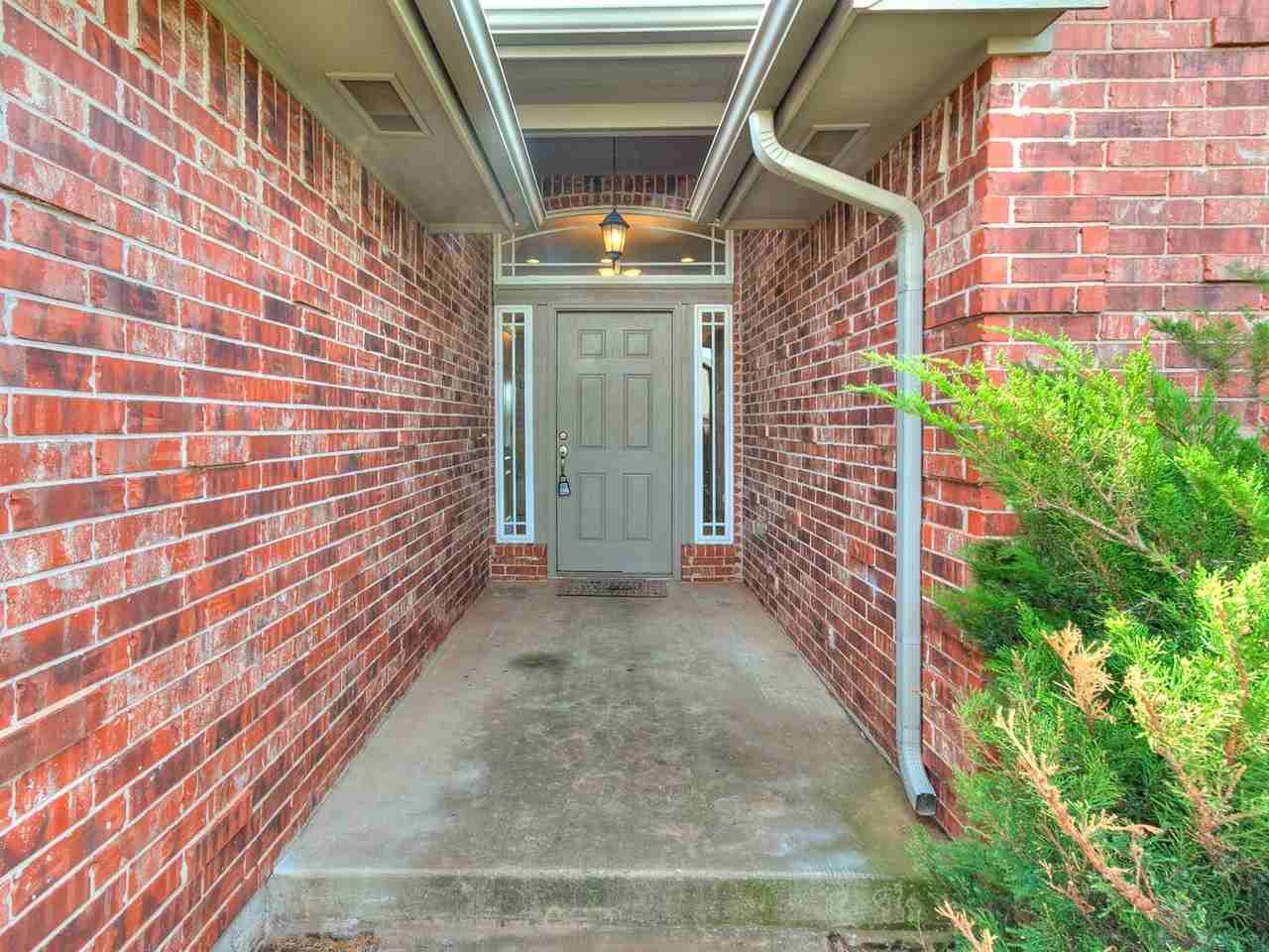 2724 Busheywood Dr - Photo 4 of 50