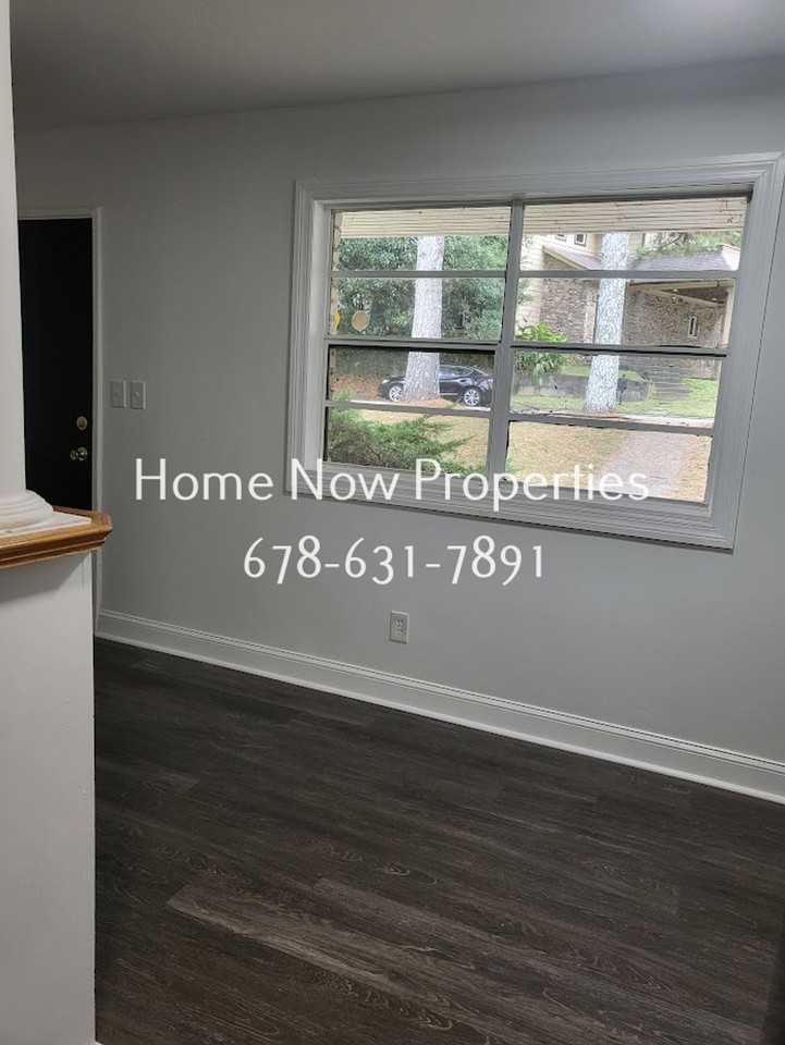 1414 Euclid Ave - Photo 3 of 15