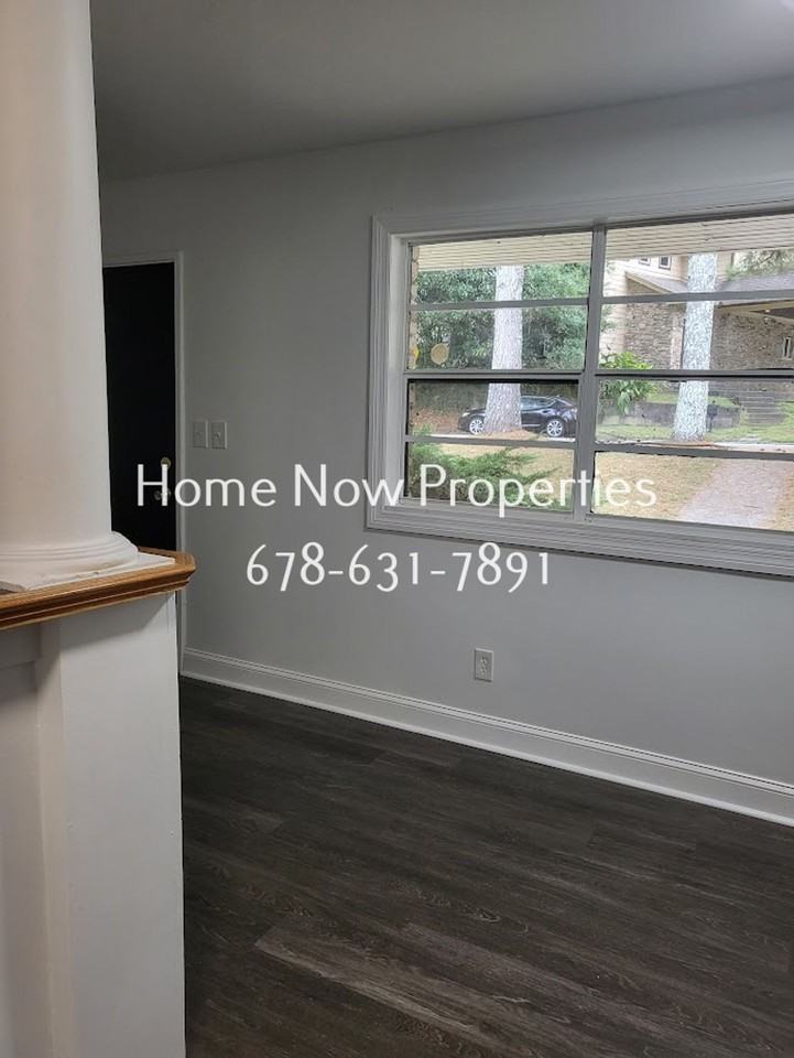 1414 Euclid Ave - Photo 4 of 15