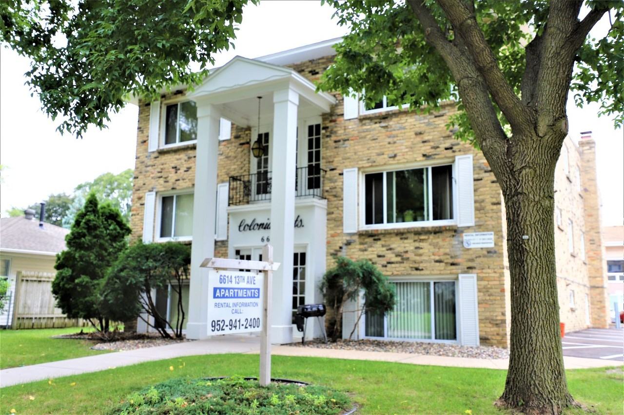 Premier Properties - 6614 - Photo 2 of 12